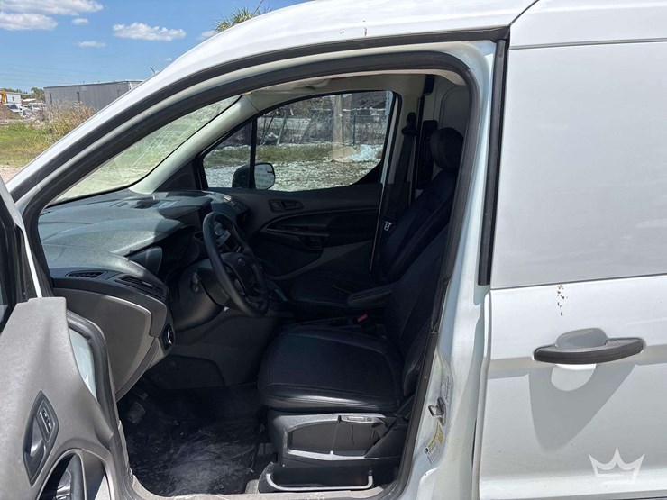 2021-ford-transit-connect-image-9