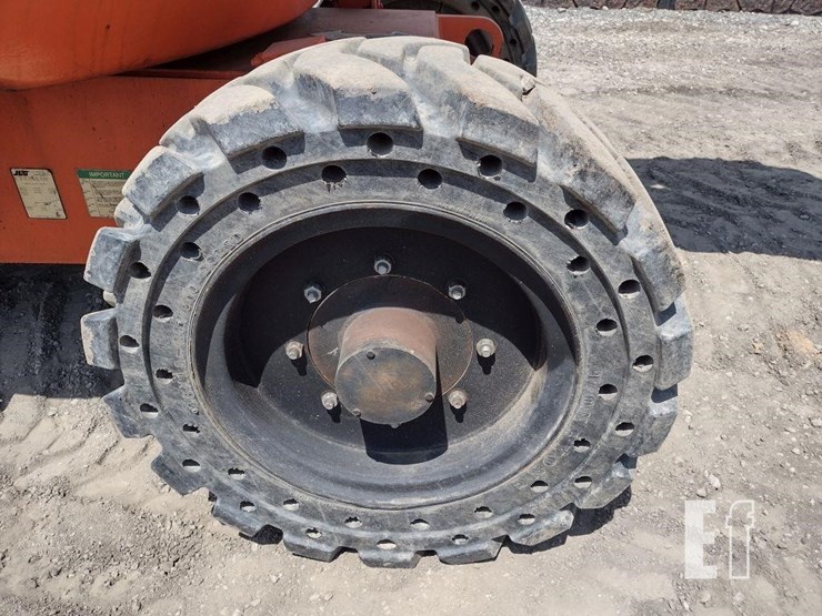 2002-jlg-600ajn-image-32