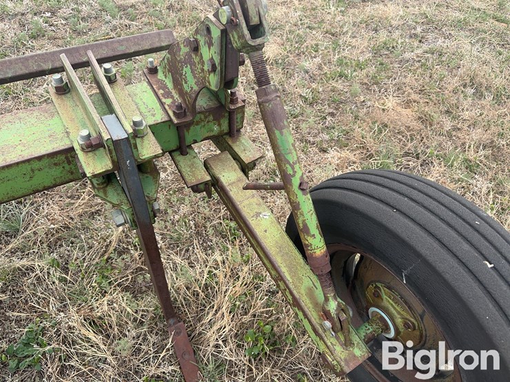 john-deere-model-b-image-11