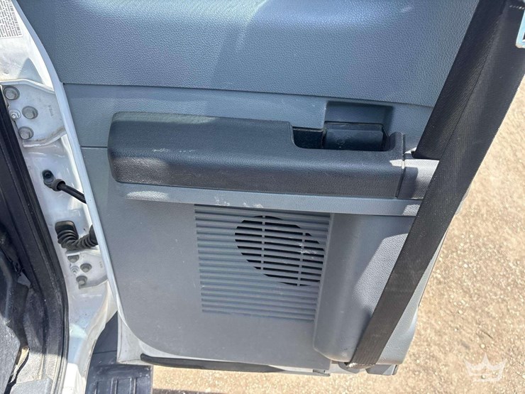 2016-ford-f550-image-24