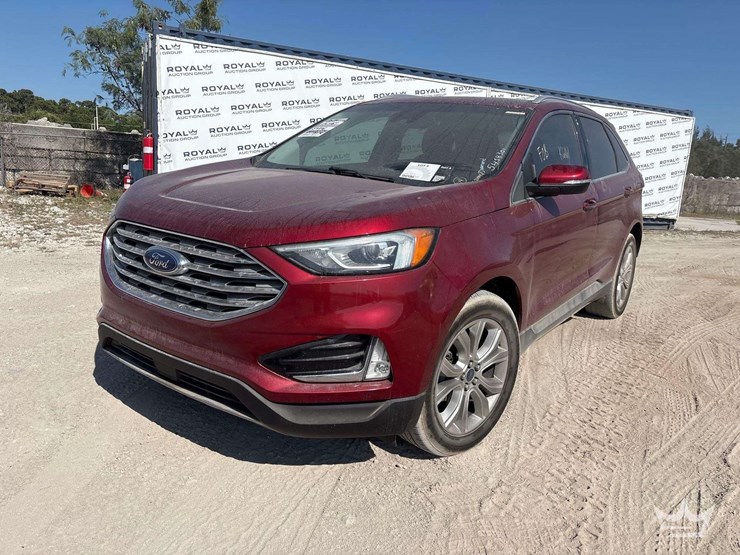 2019-ford-edge-image-1