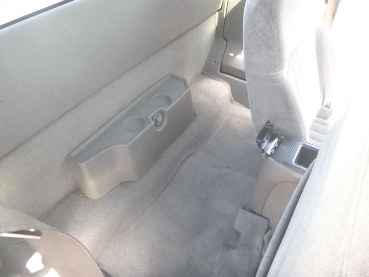 1998-chevrolet-s10-image-8