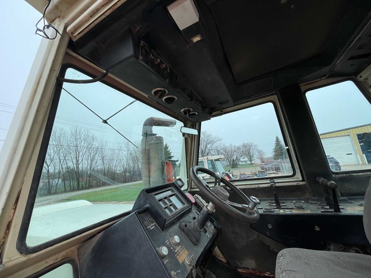 #4063-•-case-tractor-image-72