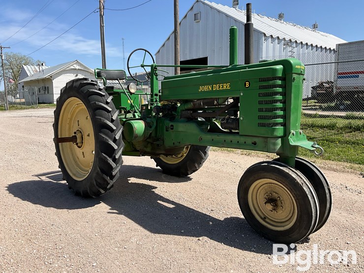 1951-john-deere-b-image-3