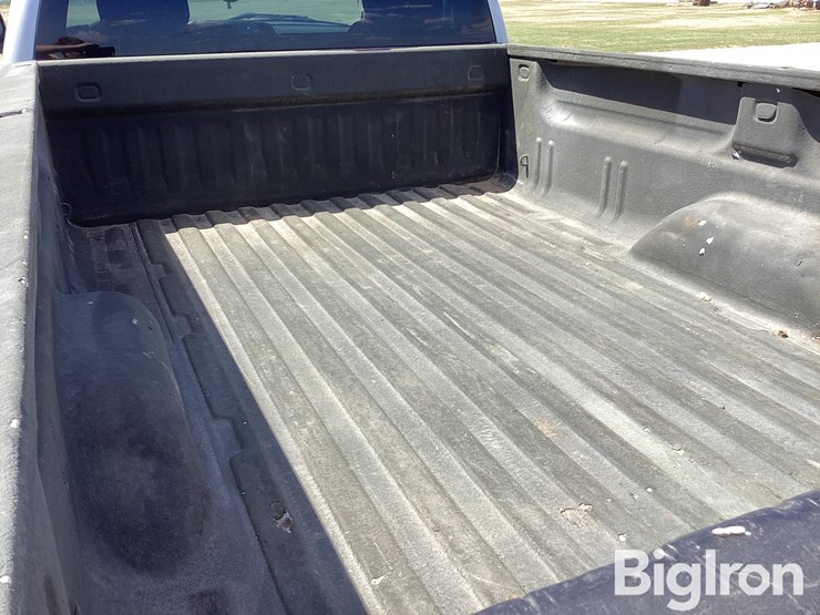 2012-chevrolet-silverado-2500-image-19