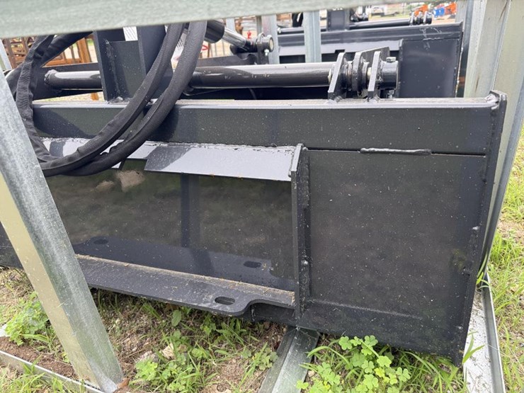 #78-•-44"-mini-skid-steer-grapple---mgb-72-44w-image-3