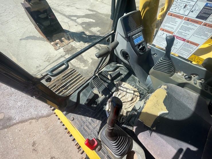 2015-komatsu-pc360-lc-10-image-59