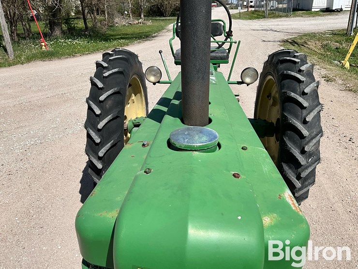 1951-john-deere-b-image-17