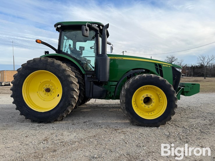 2012-john-deere-8335r-image-4