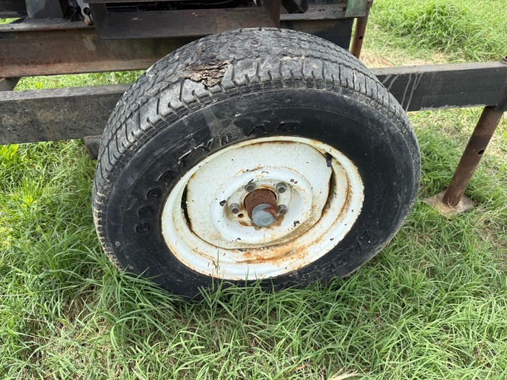john-deere-4239t-image-5