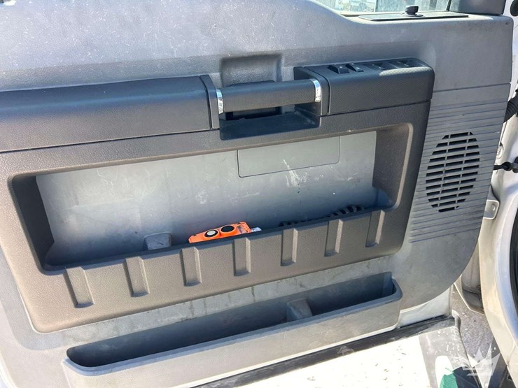 2016-ford-f350-image-11