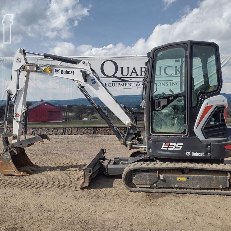2021 BOBCAT E35i