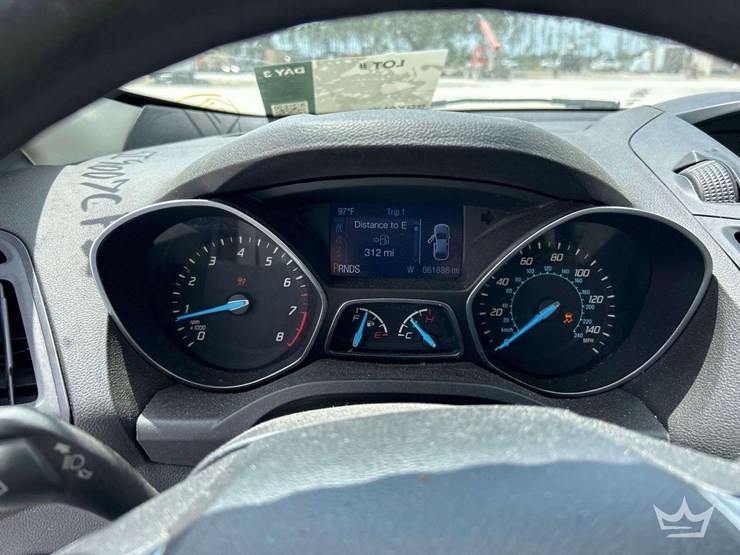 2015-ford-escape-image-16