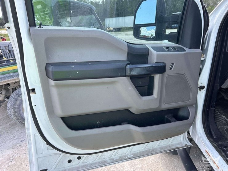 2019-ford-f450-image-26