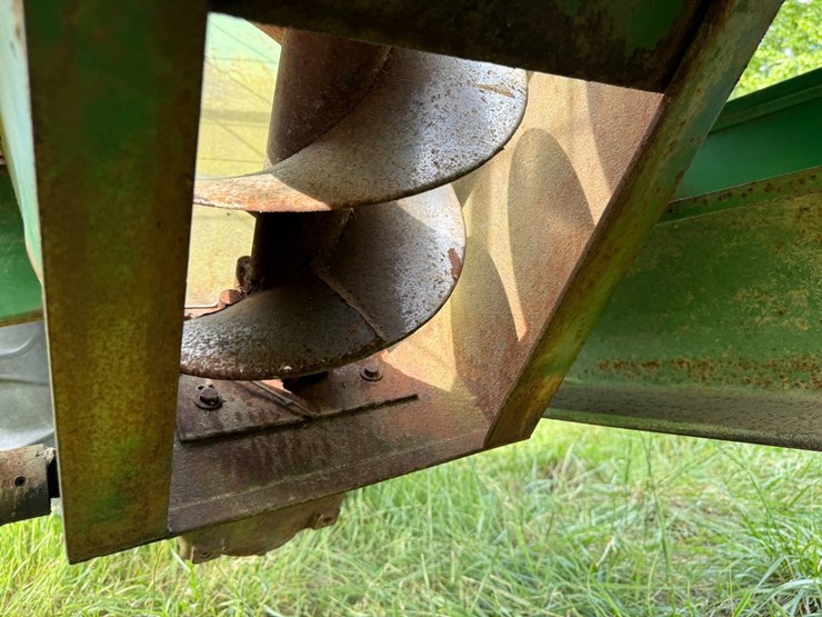 #45624-•-sukup-giant-grain-cart-image-22