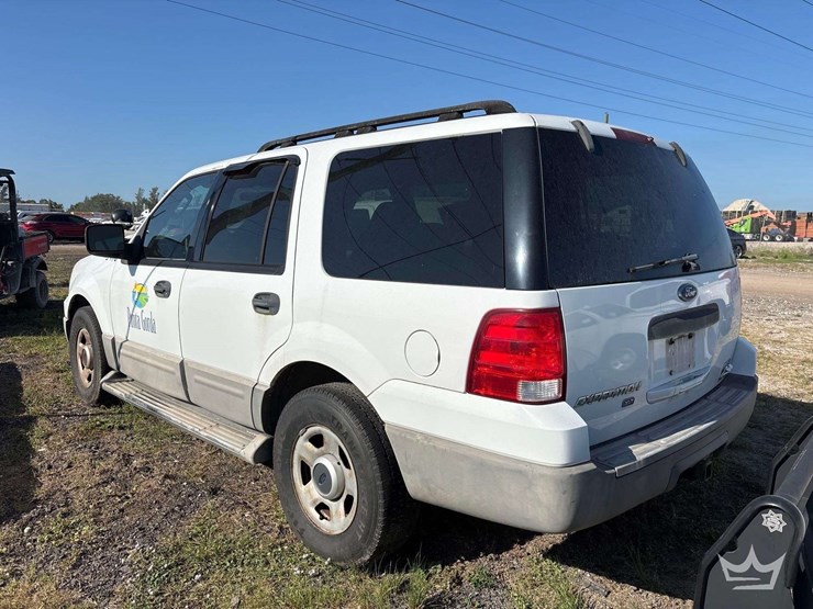 2005-ford-expedition-image-4