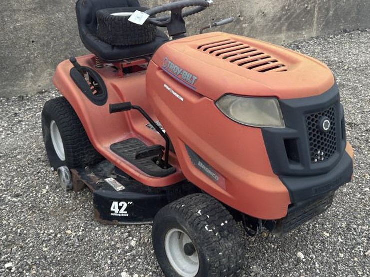 troy-bilt-bronco-image-3