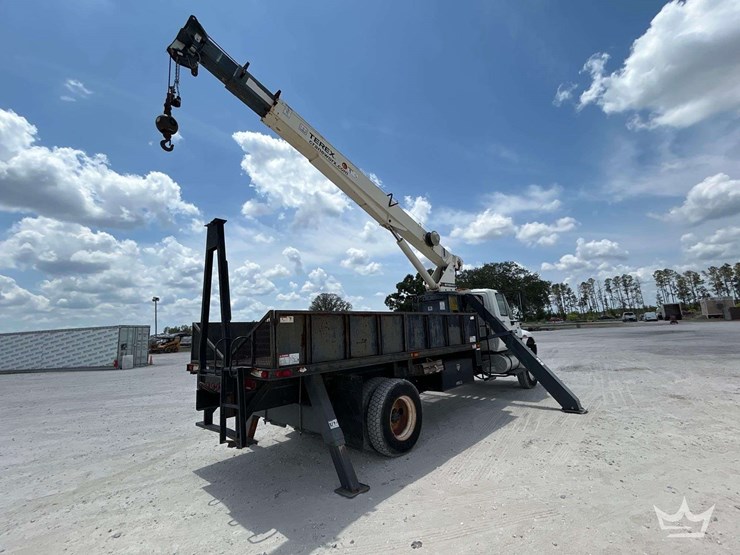 2014-international-durastar-4300-image-3
