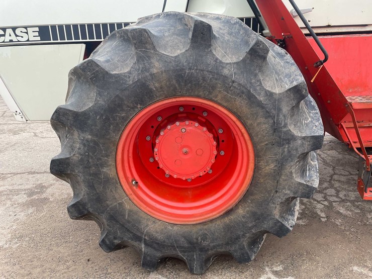 #4063-•-case-tractor-image-12