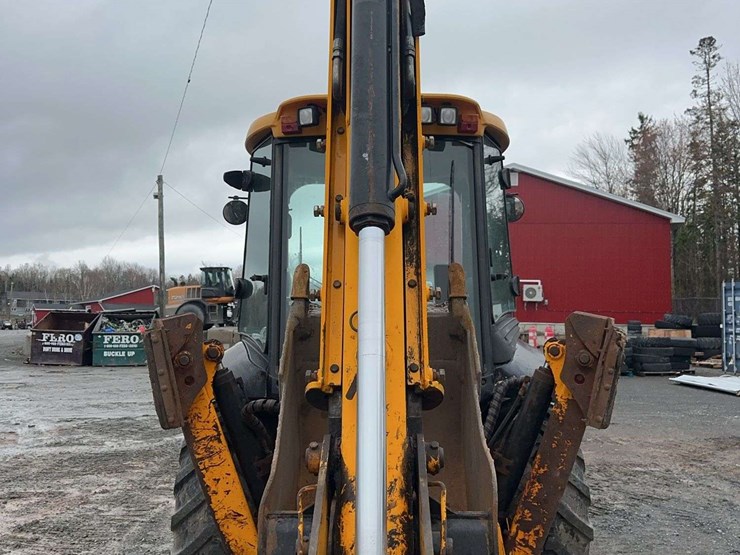 2010-jcb-3cx-image-6