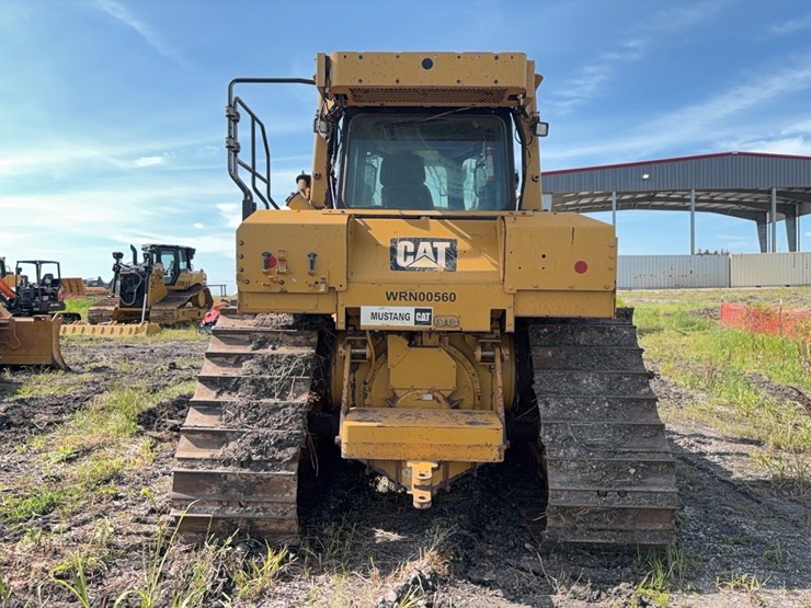 2016-caterpillar-d6t-image-6