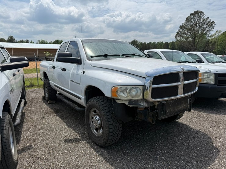 2003-dodge-ram-2500-image-2