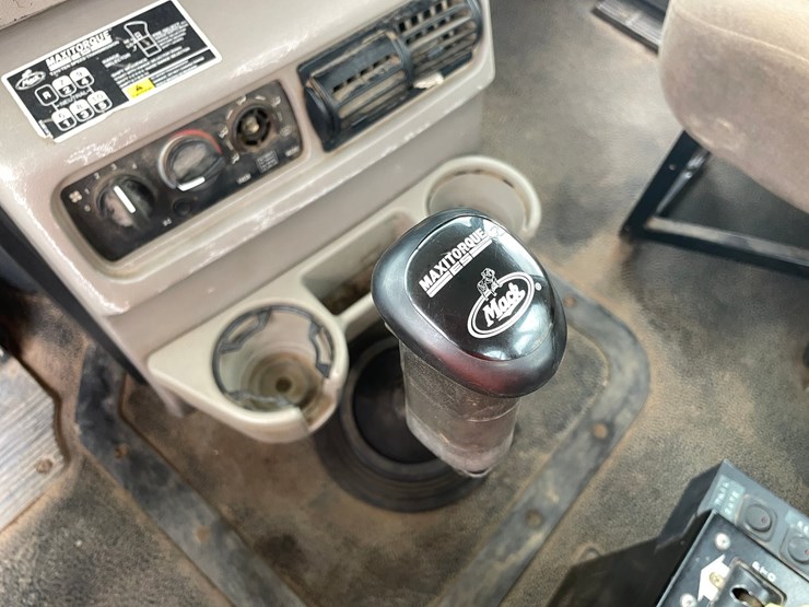 #4030-•-2005-mack-tractor-unit-18-image-89