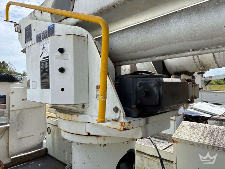 2010-international-durastar-4300-image-15