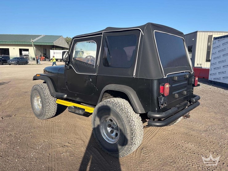 1995-jeep-wrangler-image-4