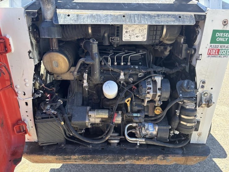 2016-bobcat-t650-image-33