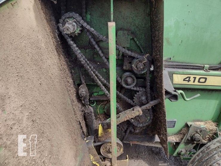 john-deere-410-image-10