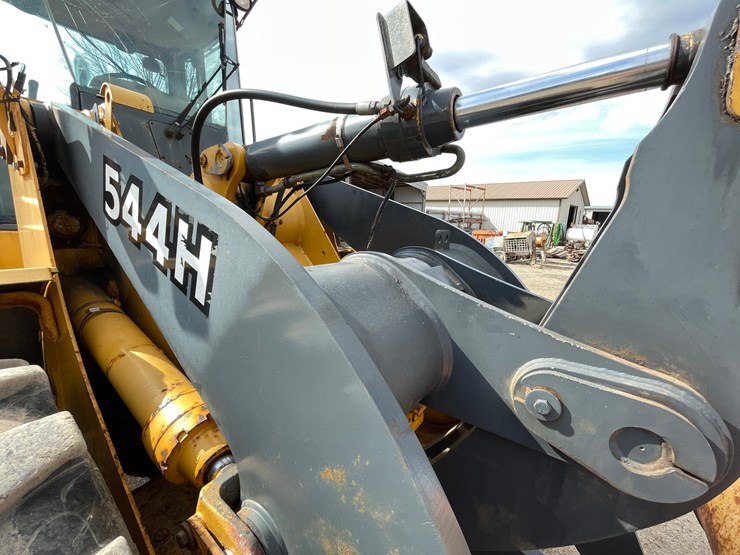 2000-deere-544h-image-27