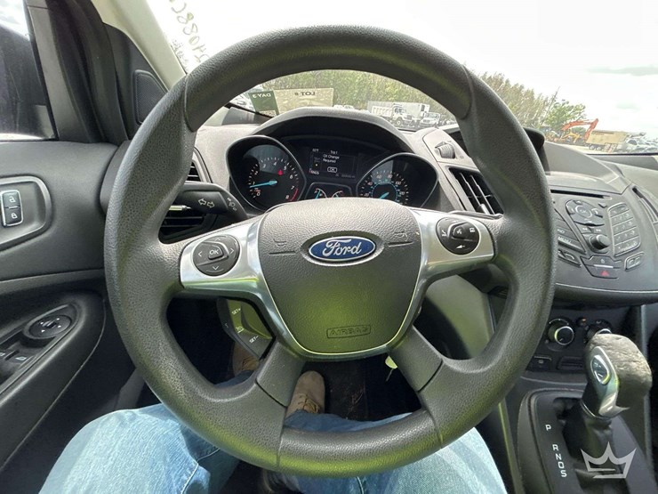 2016-ford-escape-image-13