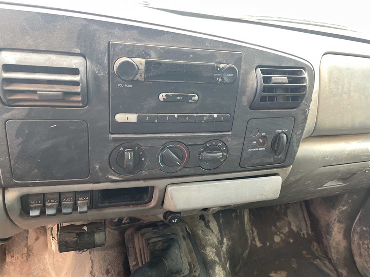 2006-ford-f450-xl-image-88