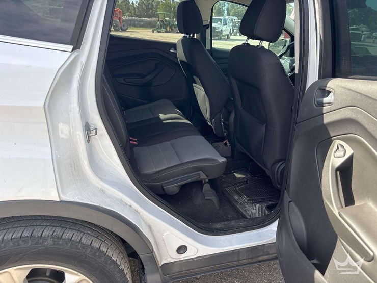 2014-ford-escape-image-23