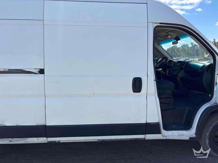 2014-dodge-2500-image-22