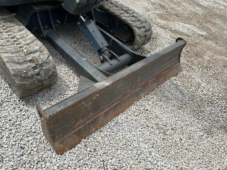 2021-bobcat-e42-image-11
