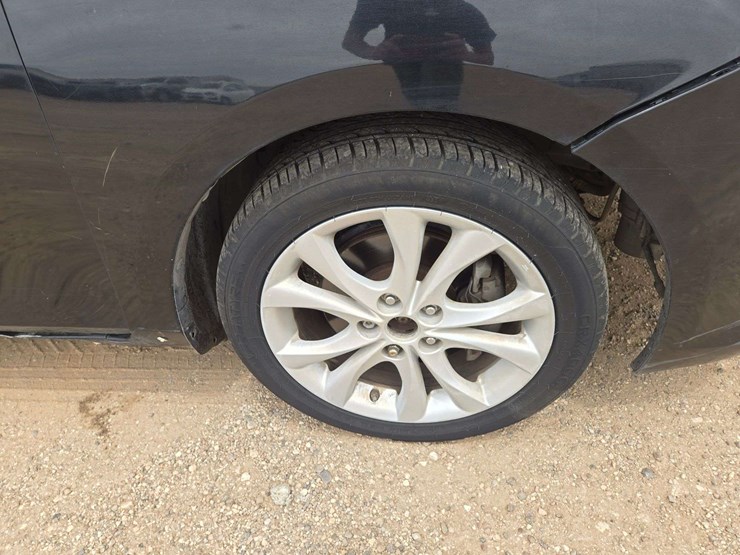 2010-mazda-3s-hatchback-4d-image-17