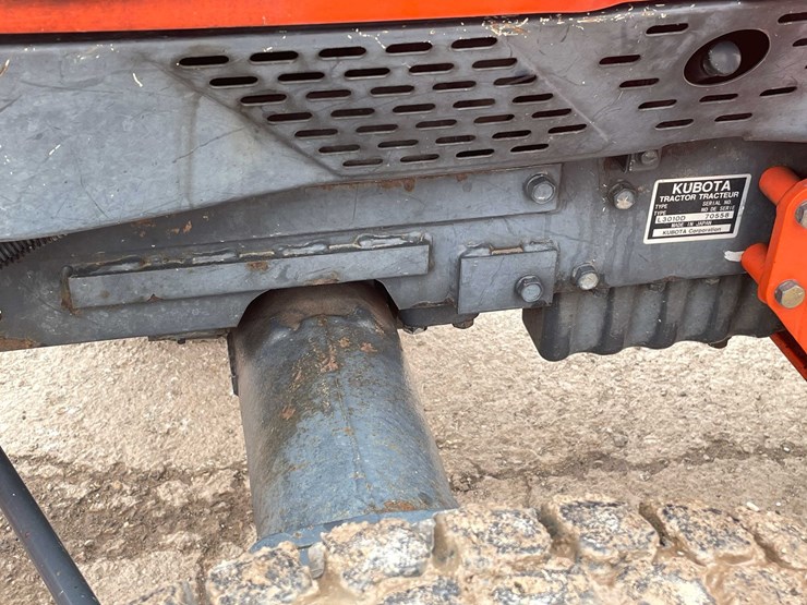#4056-•-kubota-tractor-image-41