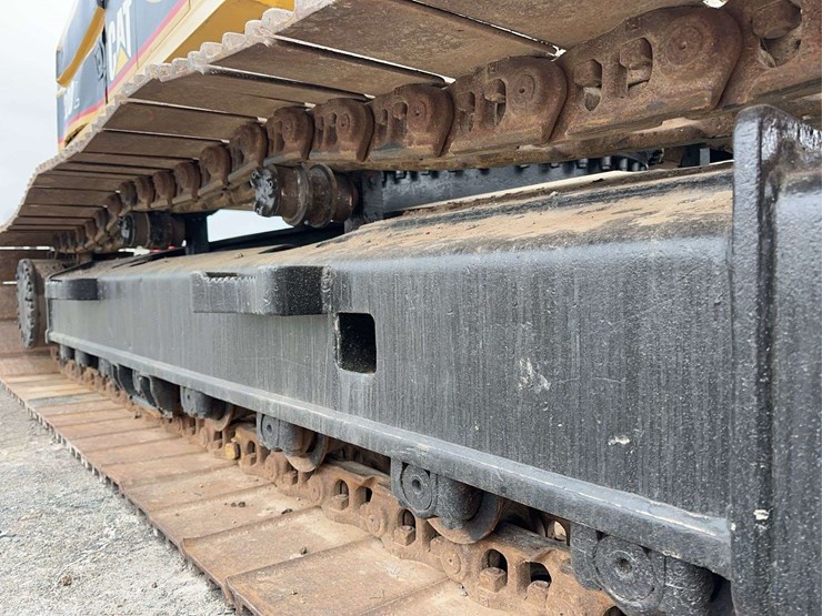 caterpillar-320l-image-15