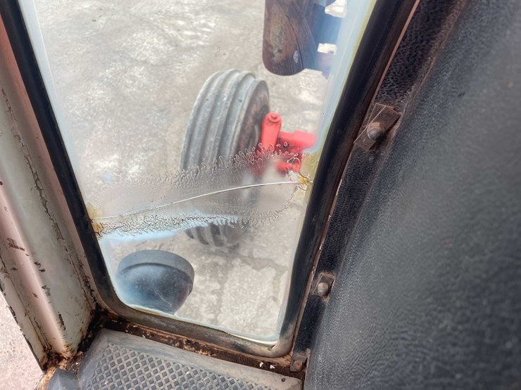 #4067-•-case-2090-tractor-image-92