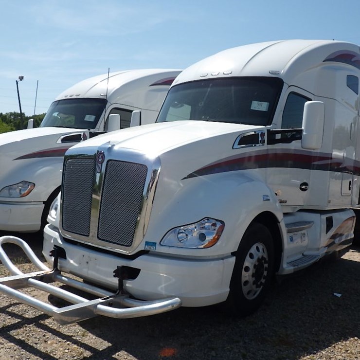 2016 KENWORTH T680