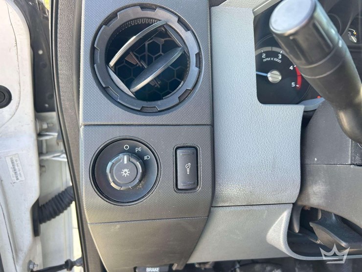 2016-ford-f350-image-15