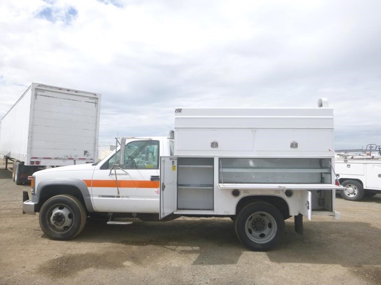 2002-chevrolet-3500-image-6