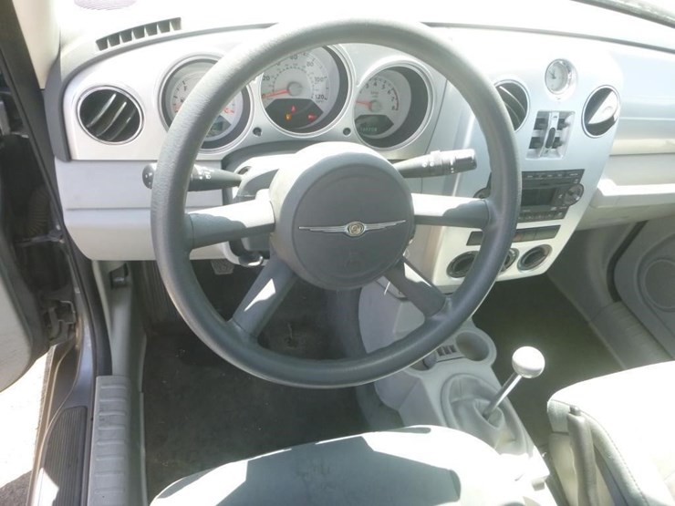 2008-chrysler-pt-cruiser-image-9