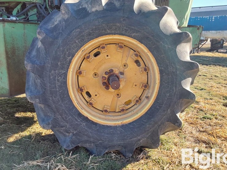 1974-john-deere-7520-image-17