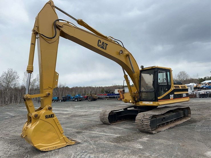 caterpillar-320l-image-1