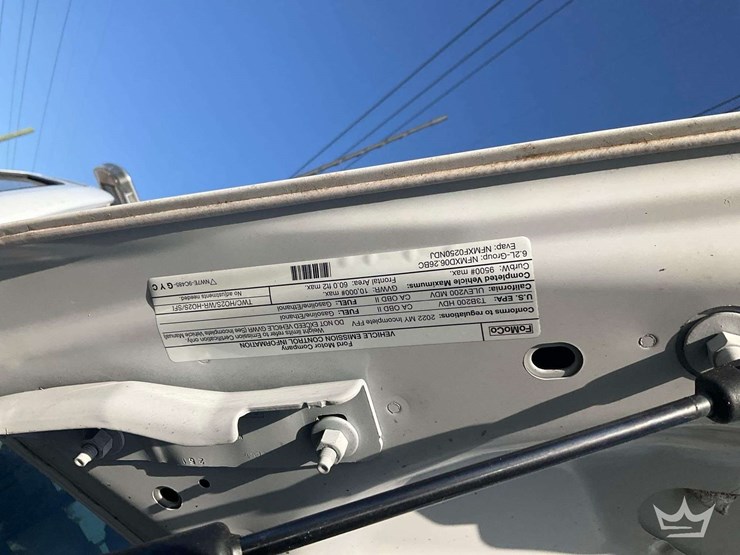 2022-ford-f250-image-9