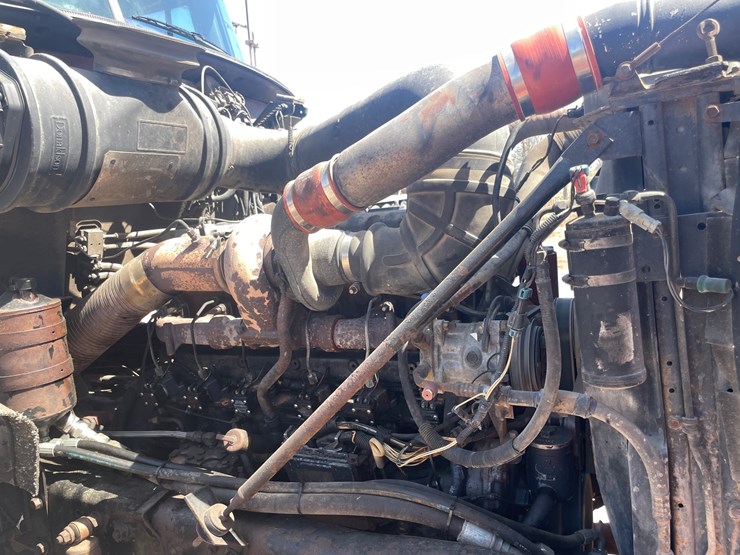 #4013-•-2000-quad-axle-mack-dump-truck-(has-wi-title)-image-136