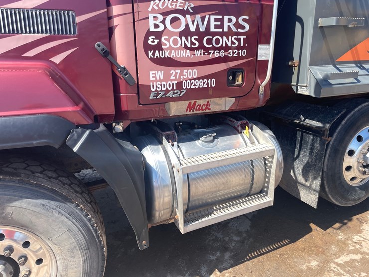#4013-•-2000-quad-axle-mack-dump-truck-(has-wi-title)-image-64